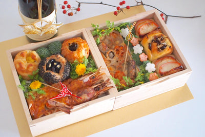納品事例003：東京都杉並区　有限会社エバリッチ様／パンで作るおせちの重箱（耐水性）