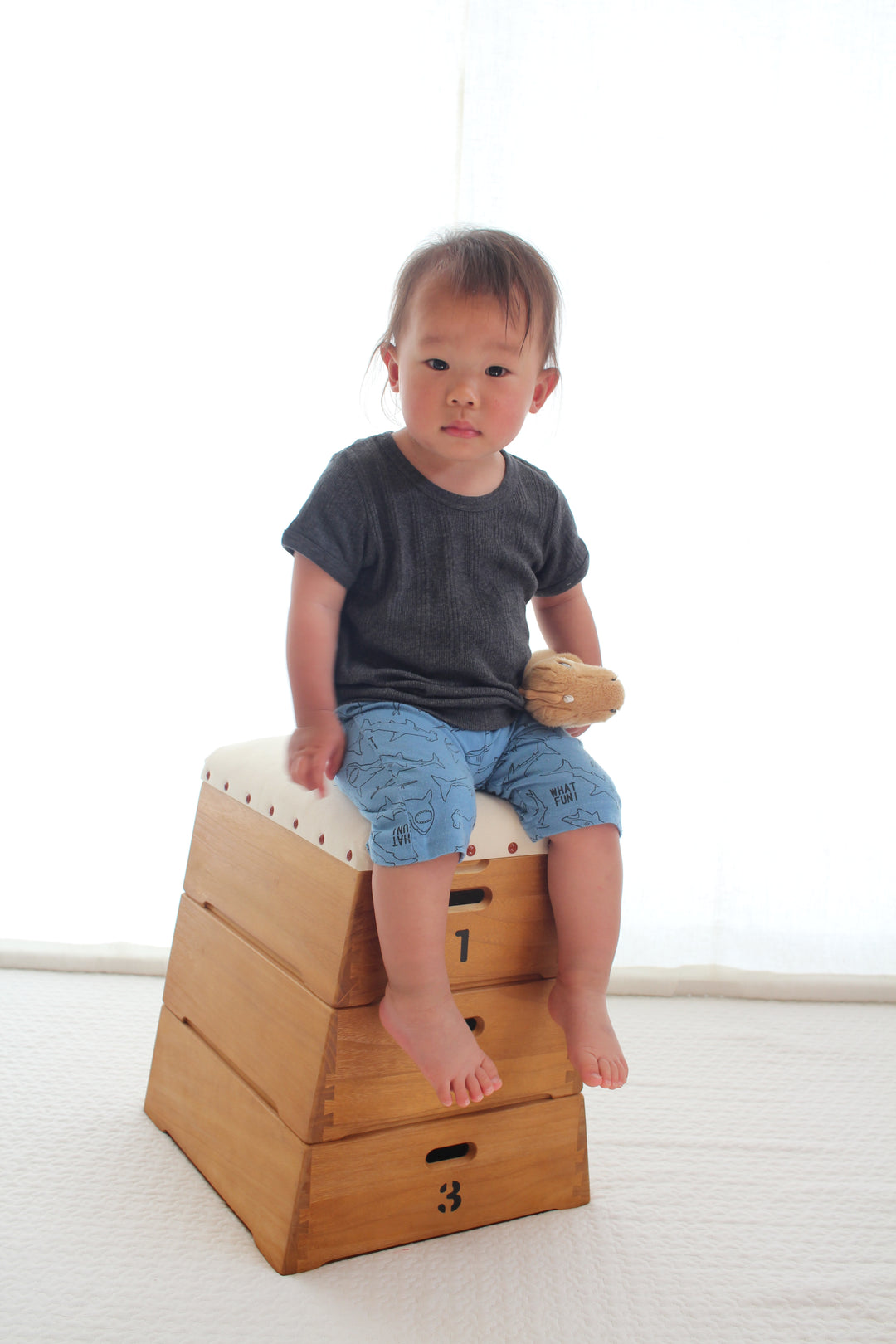 国産) 跳び箱型おもちゃ箱【積上げ3段】トビコバコ シンバ – お